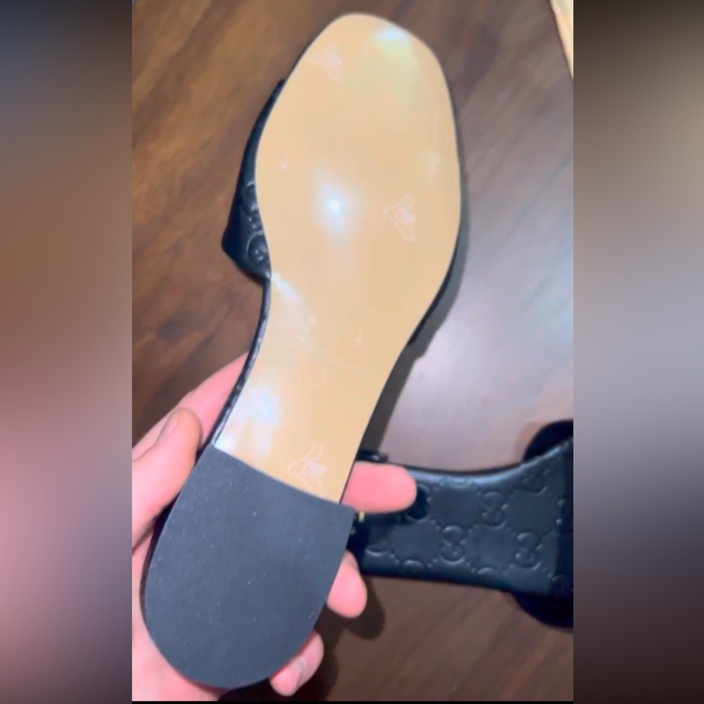 Gucci Women's Slide Sandal with Double G Black SZ US 8 Excellent Condition - Picture 7 of 7